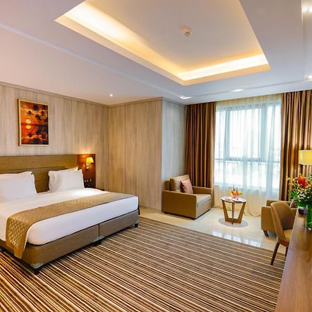 Byblos Hotel Abidjan Buitenkant foto