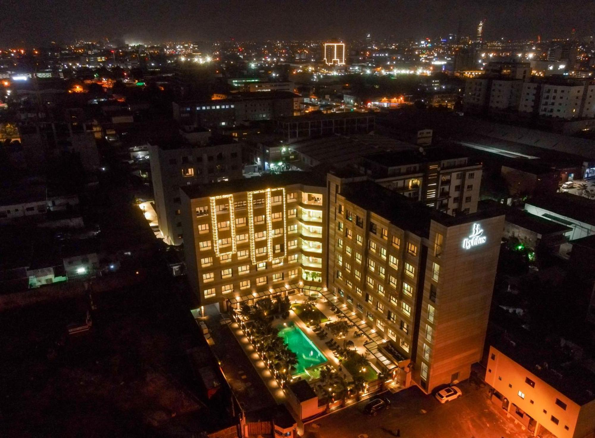 Byblos Hotel Abidjan Buitenkant foto