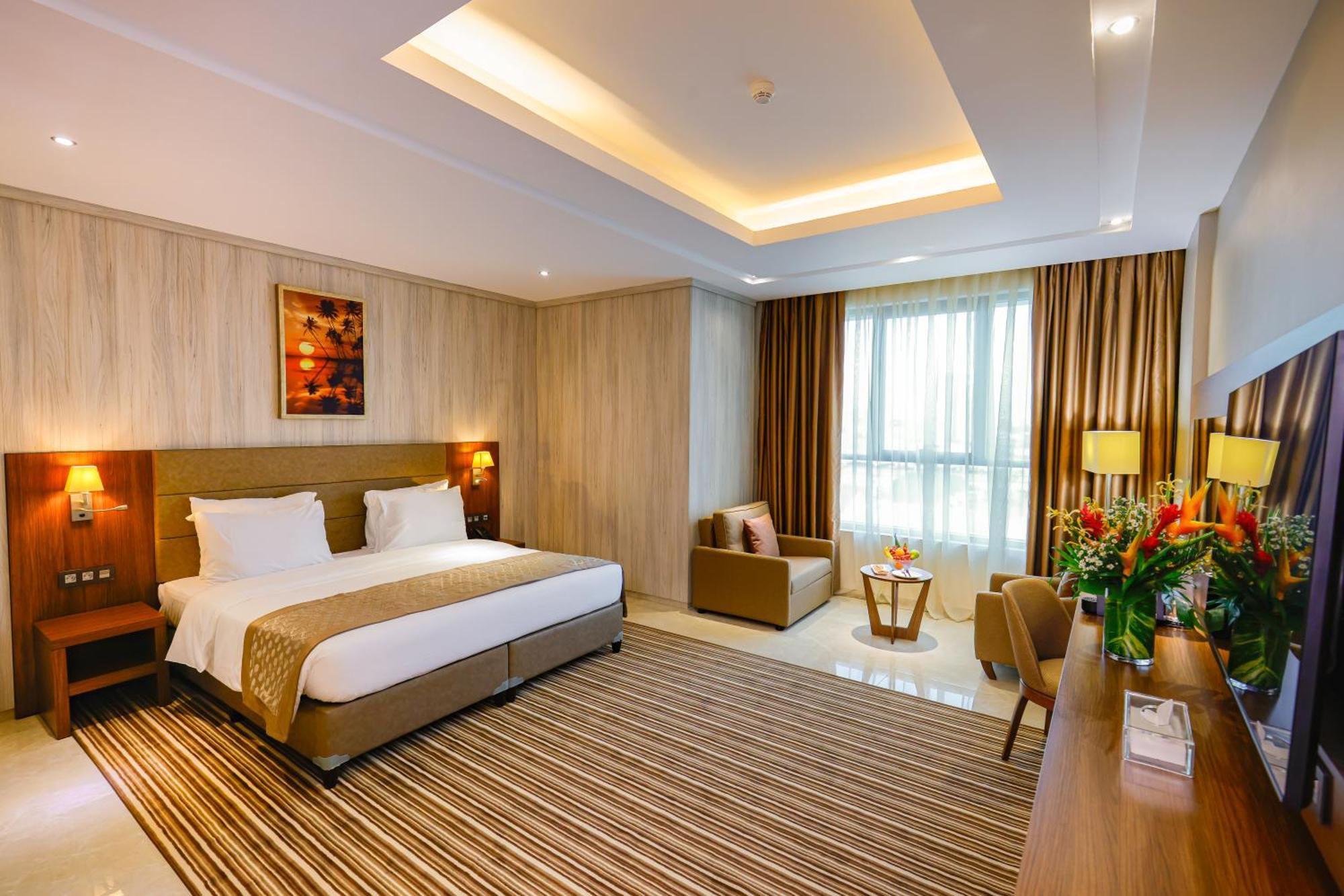 Byblos Hotel Abidjan Buitenkant foto